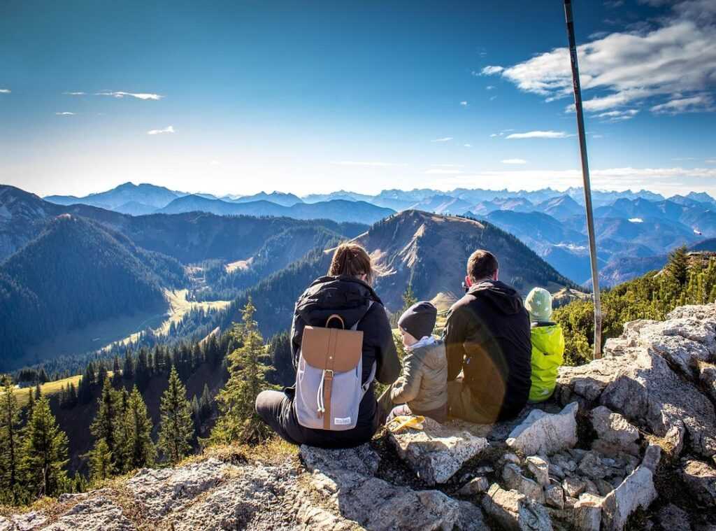 family nature adventures