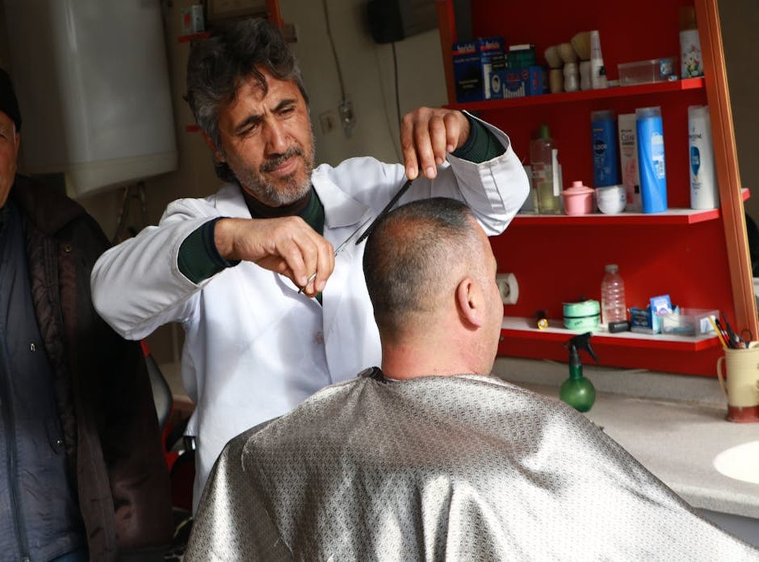 Getting the Perfect Cut: How to Talk to Your Barber